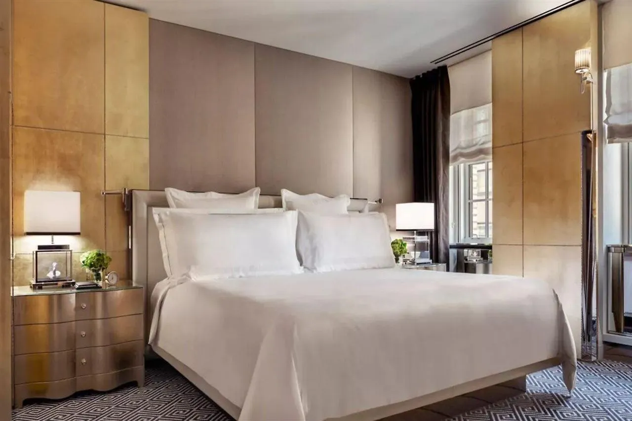 The Carlyle, A Rosewood Hotel New York