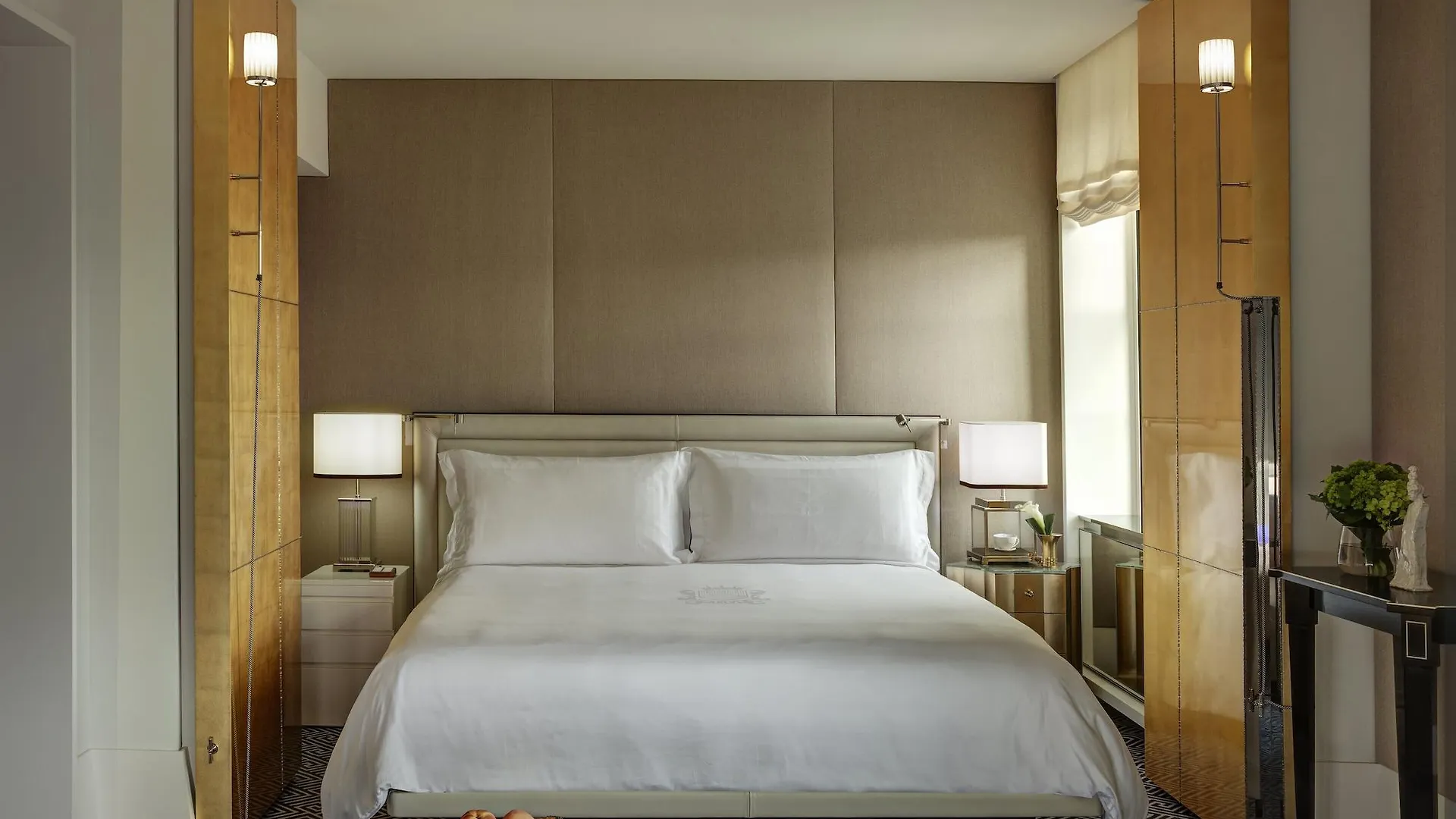 The Carlyle, A Rosewood Hotel New York