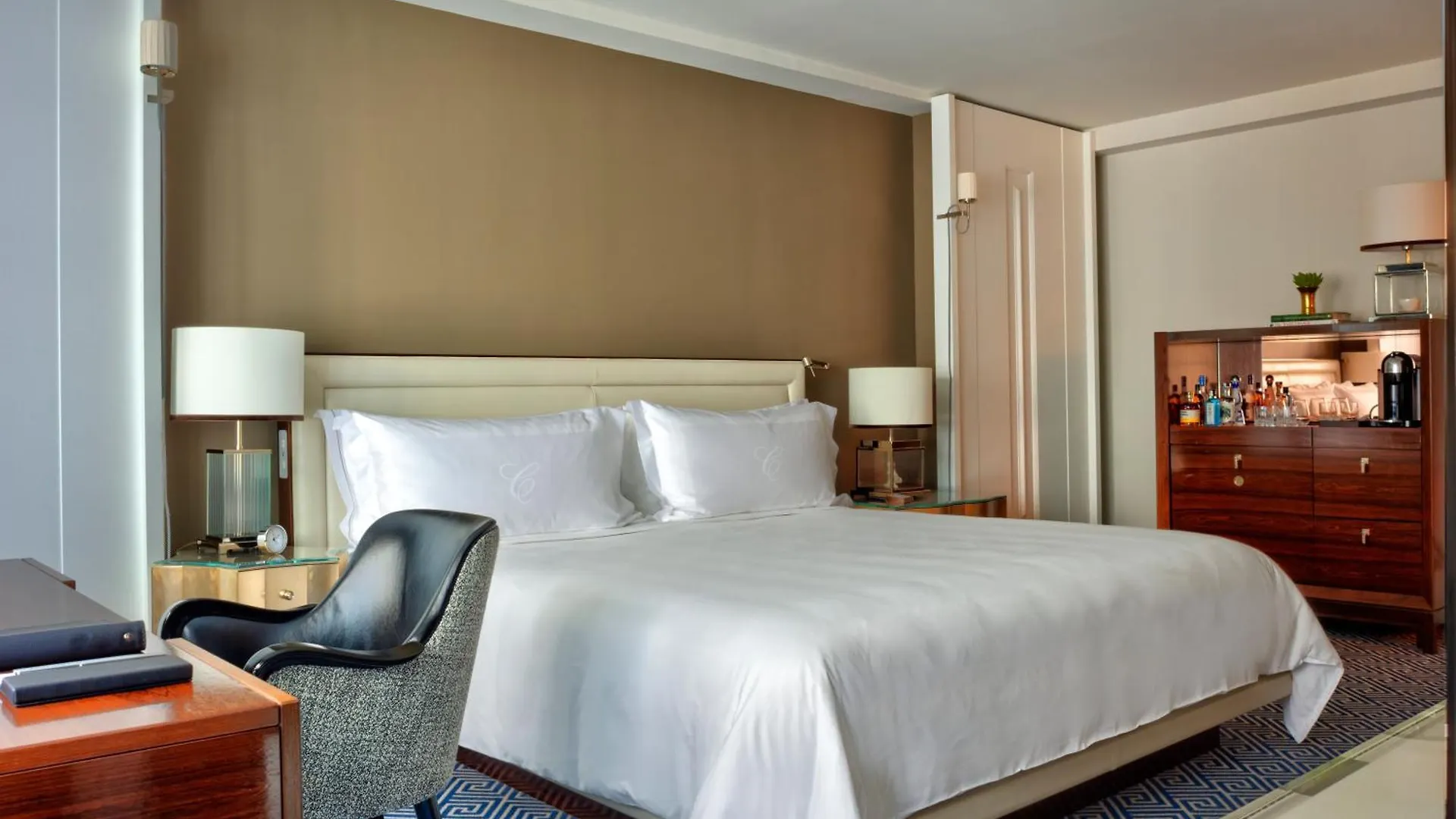 The Carlyle, A Rosewood Hotel New York