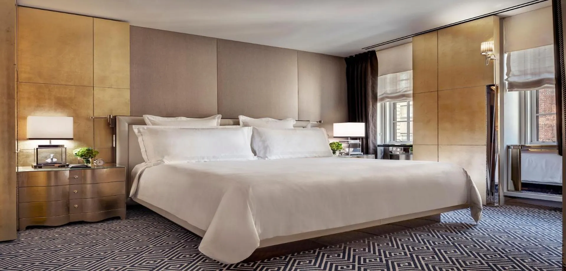 The Carlyle, A Rosewood Hotel Нью-Йорк