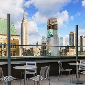 Doubletree By Hilton Times Square South Hotel